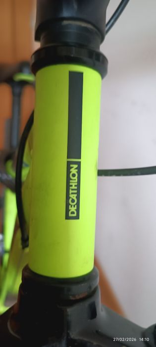 Bicicleta com pouco uso.