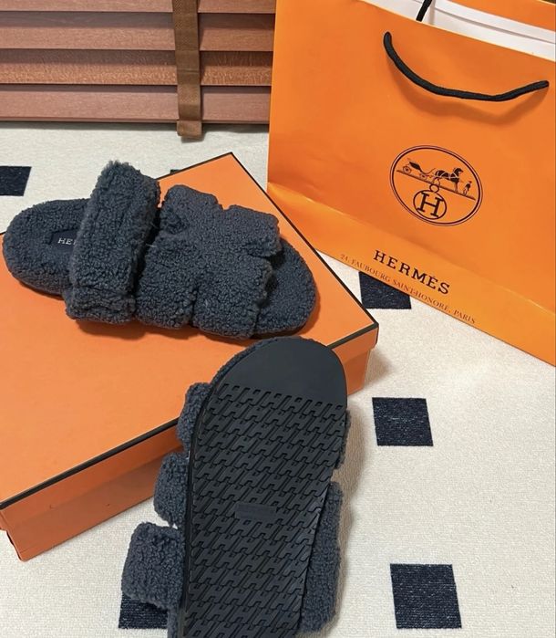 Наявність Сандалі  Hermes chypre хутряні різні кольори