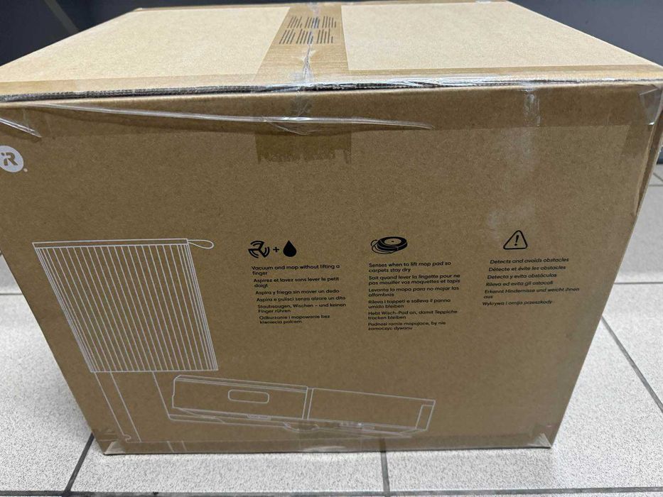 Робот-пилосос  IRobot Roomba Combo J7+ (c755840) з вологим прибиранням НОВИЙ!