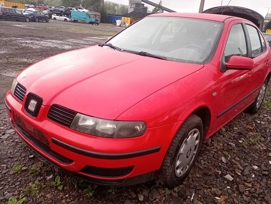 Seat Leon I 1,6 LP3G błotnik lewy, części transport FV dostawa