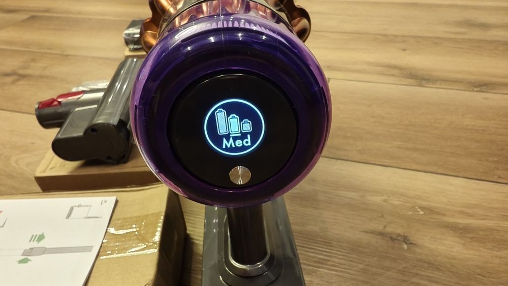 Пилосос Dyson v15. Новий