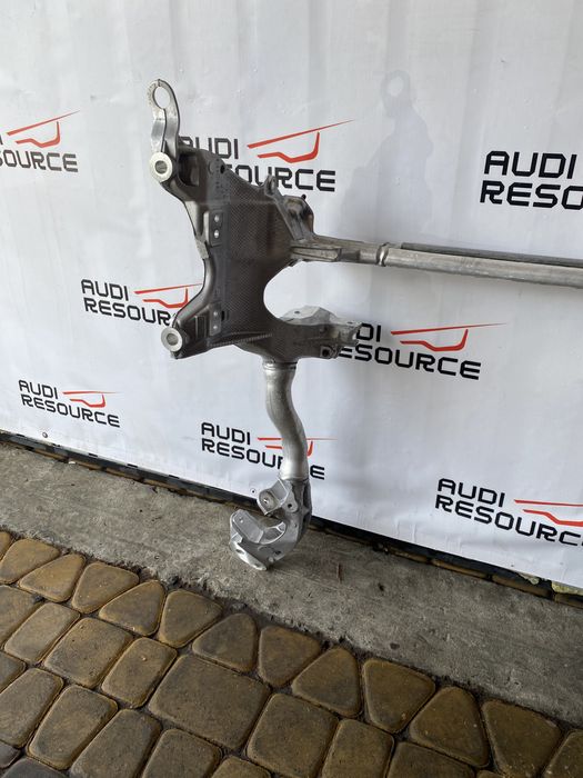 Подрамник підрамник балка мотора двигуна  Audi A4 B8 / A5 12-16 рік