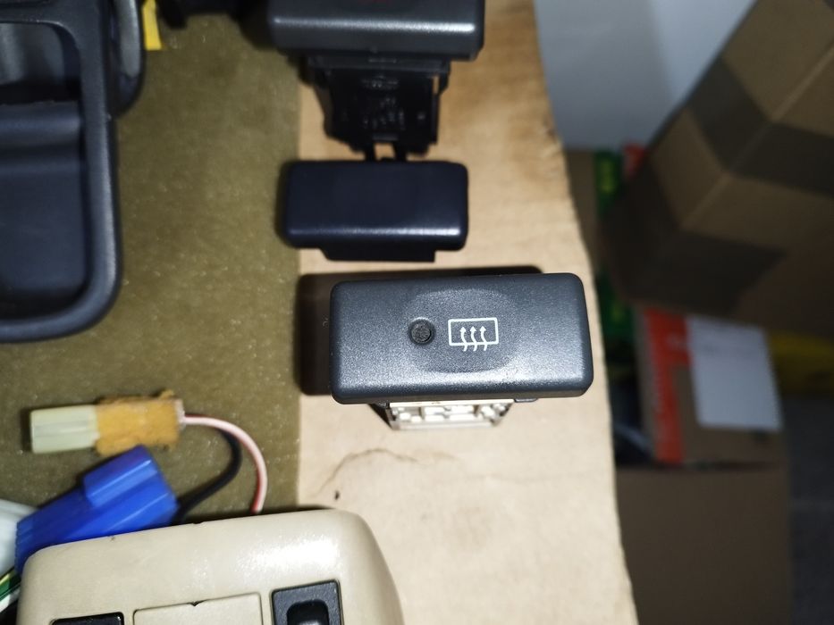 Nissan Terrano 2 Ford Maverick vários