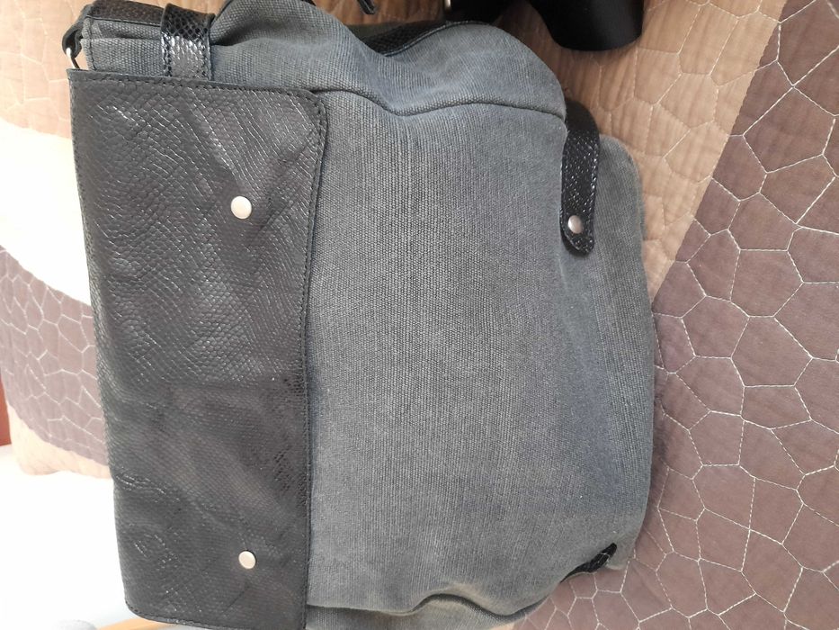 Various Luggage / Backpack / Leather Bag by Charles, Samsonite64752330104579123