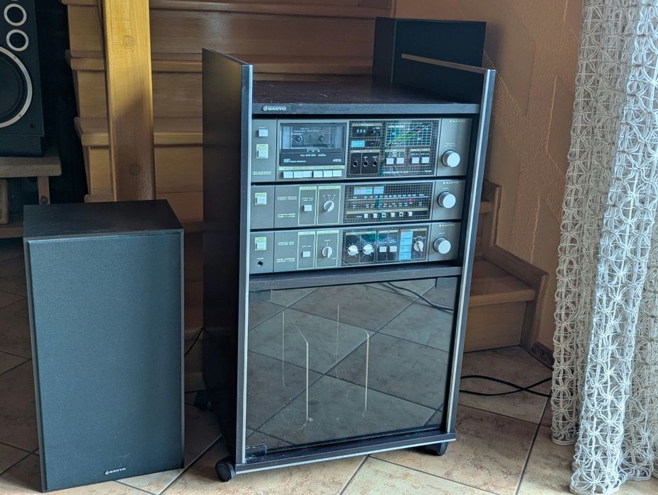REZERWACJA Wieża Sanyo System 220 wzmacniacz JA-220 Tuner JT-230L deck RD-220 nie Technics Yamaha UNITRA diora