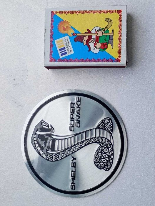 Шильдик Ford Mustang Cobra Silver 69мм