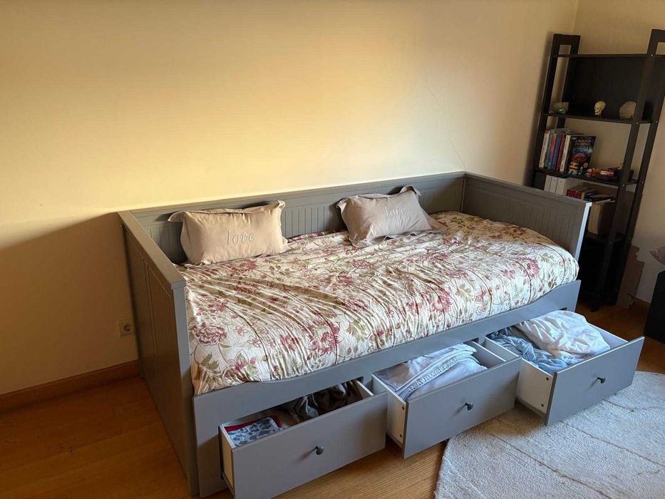 Sofá-cama COMO NOVO