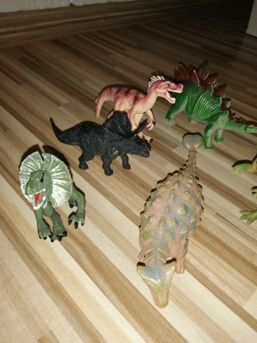 Kolekcja dinozaurów