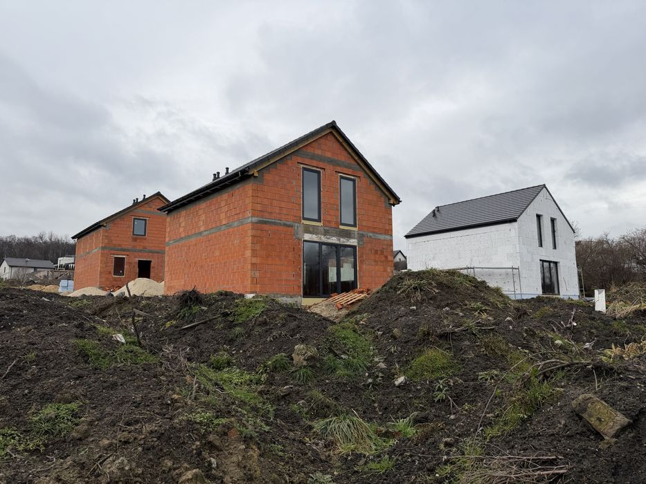 Budowa domow  szeregowek, plyty fundamentowe
