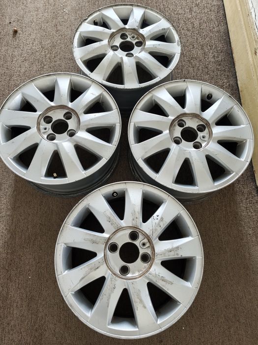 Conjunto jantes Renault R16