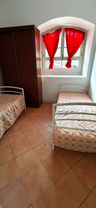 Quartos /suítes para arrendamento