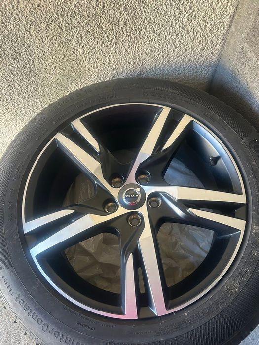 Venda de 4 jantes 18 com peneis 235/55 R 18H