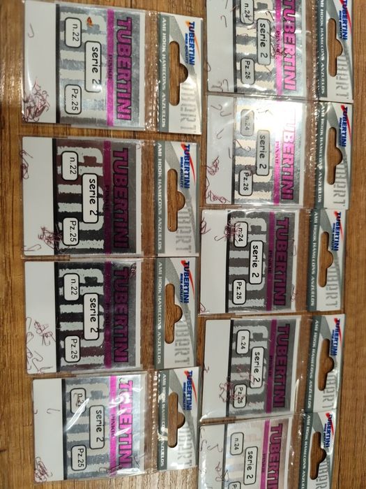 9 paczek haczyków Tubertini serie 2 purple light