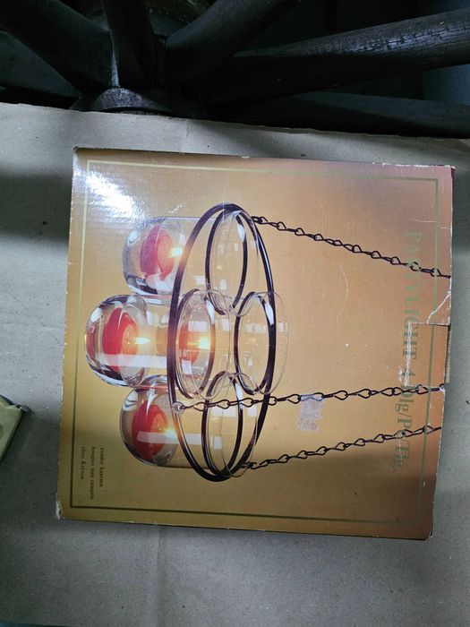 Candelabro suspenso para 4 velas