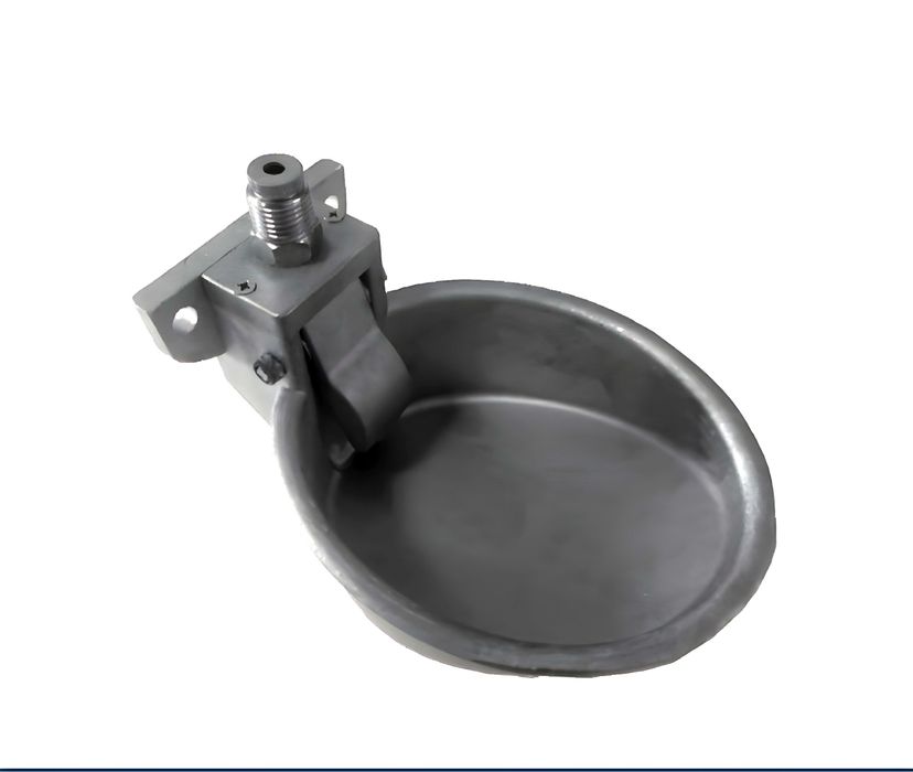 Чашечная поилка для свиней чугунная