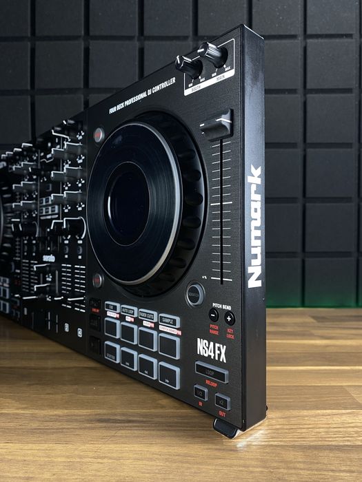 Numark NS4FX (Доставим курьером - БЕСПЛАТНО!)