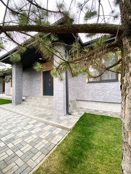 Одноповерховий будинок 4 кімнати + 2 гардеробні ЕЛЕГАНТНИЙ інтер’єр