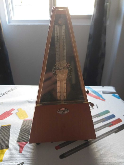 Metrónomo analógico