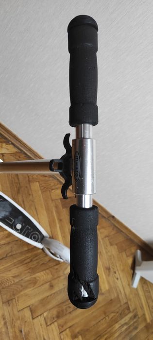 Продам взрослый самокат Micro