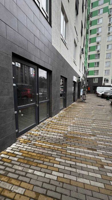 Оренда комерційного приміщення 113,4 м²