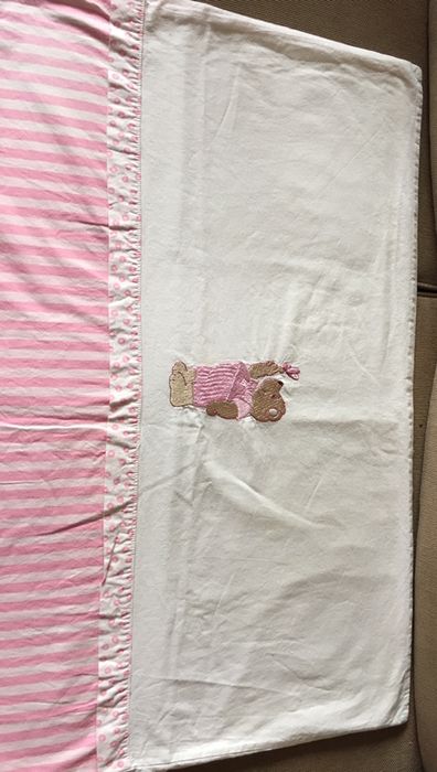 Roupas de berço bebé