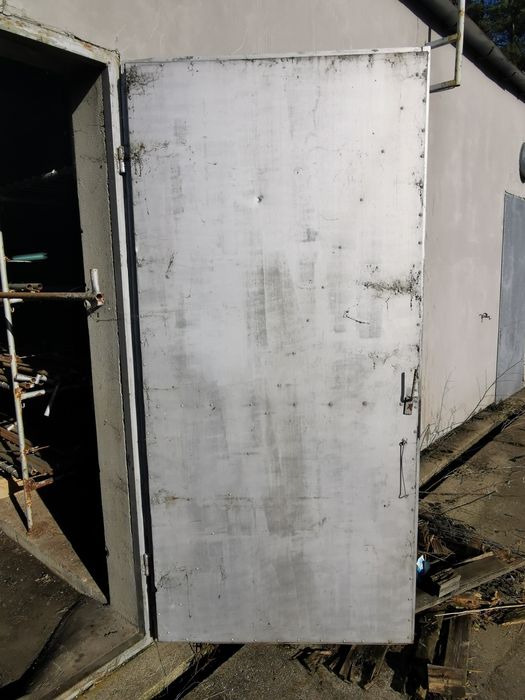 Drzwi metalowe warsztatowe / budowlane/ garażowe