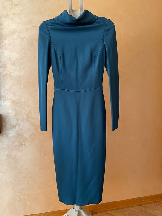 Оригинальное платье