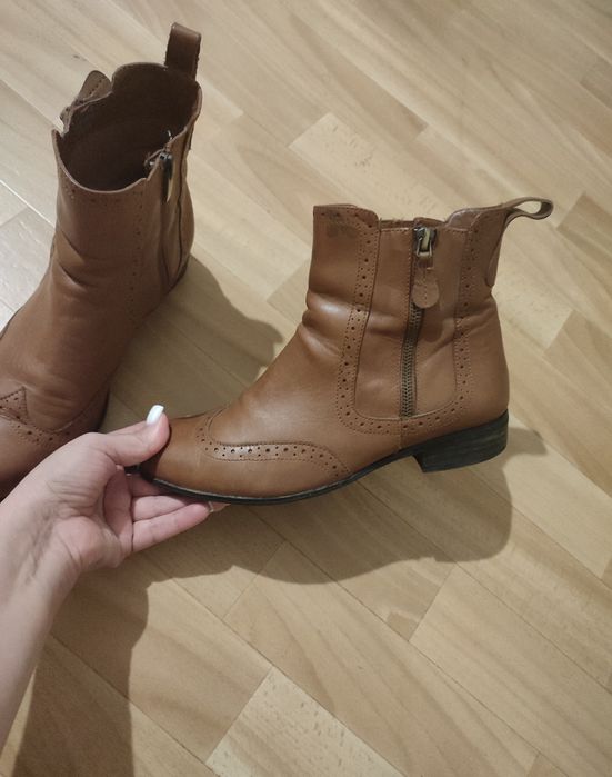 Женские сапоги полусапожки Clarks р 38