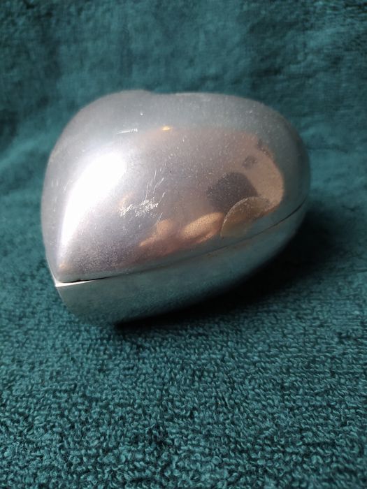 Metalowe serce na biżuterię