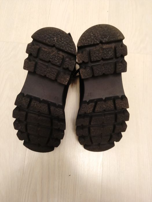 Зимові жіночі сапожкі р37 .