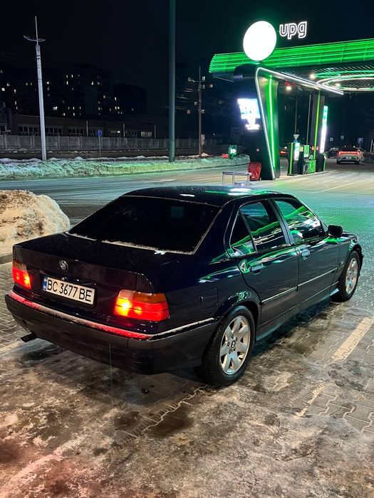 BMW E-36  двигун m43b18
