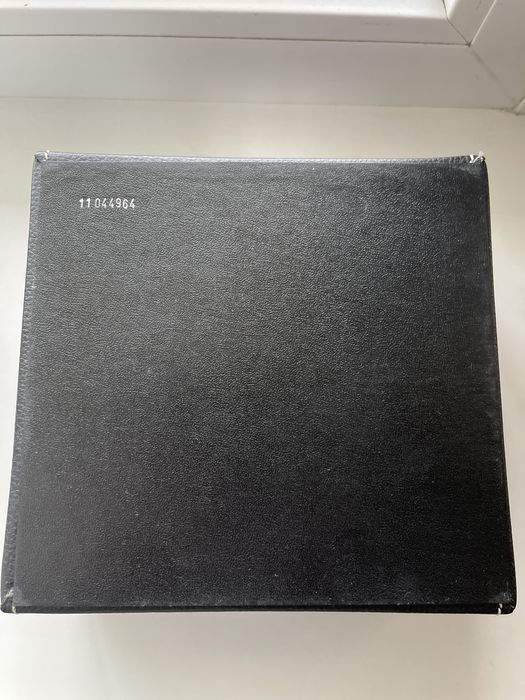 Продается коробка для хранения часов