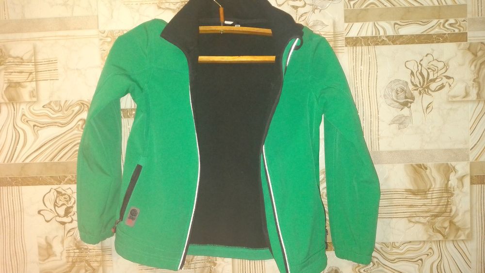 Куртки  весна 134-140