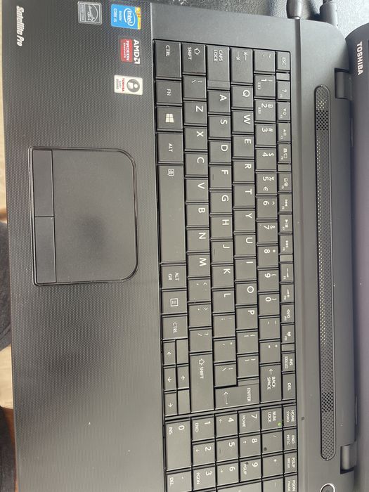 Toshiba satelte pro c70 i5-4200u/12ram/256ssd 17,3cali
