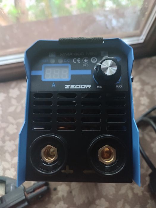 Мини сварочный аппарат Zegor.