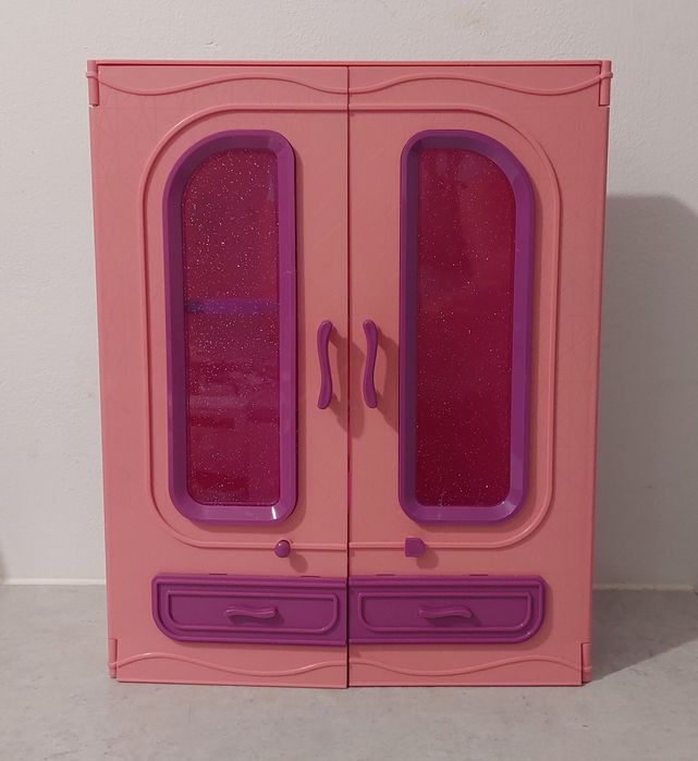 Szafa ubraniowa dla barbie