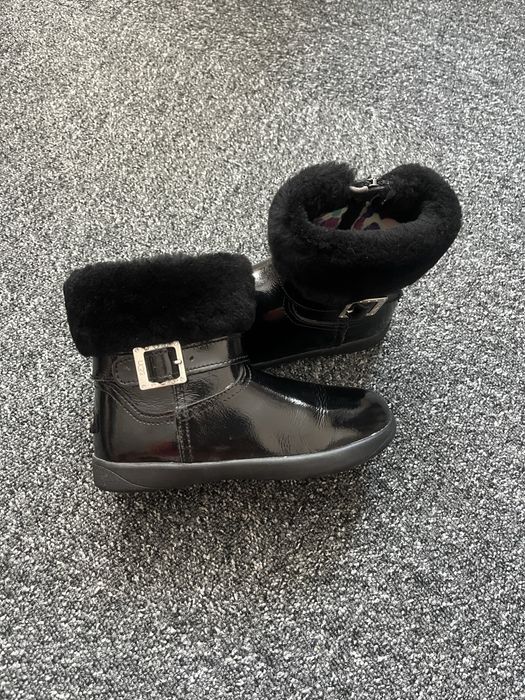 Демісезонні ботиночки UGG