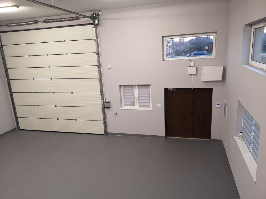 Od lutego Rzgowska 220wynajmę lokal usługowy 100m2 teren zamknięty 650