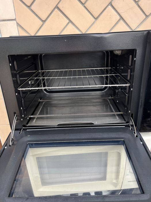 Електрична духовка хороший стан