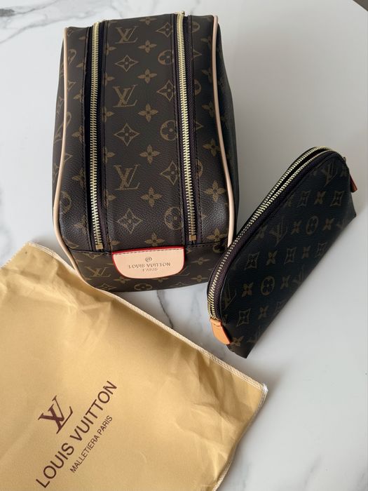 Велика косметичка в стилі відомого бренду