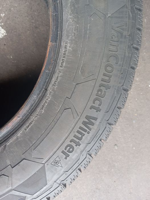 Opony zimowe 225/65/16 C Continental