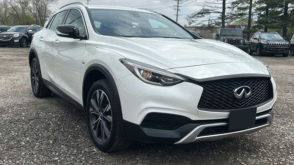 Infiniti QX30 Sport      2018