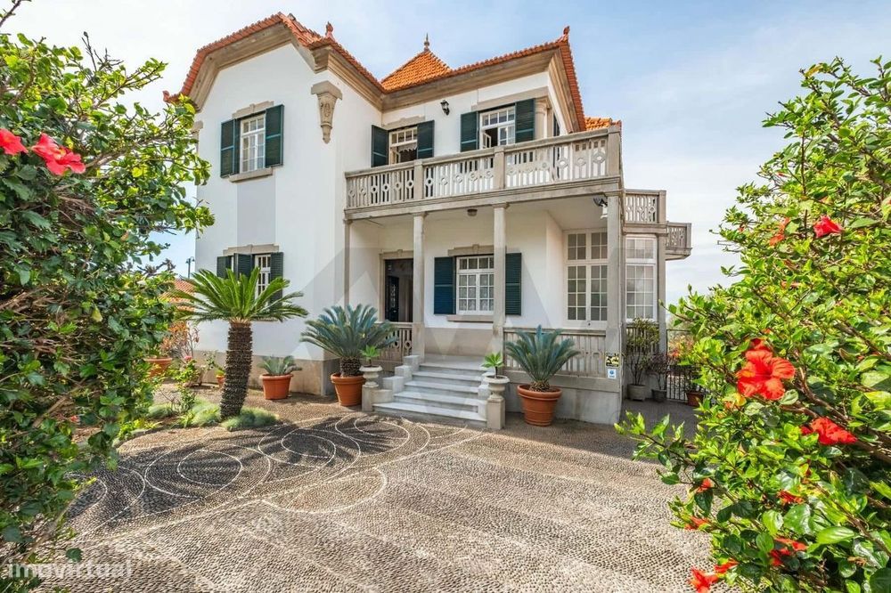 Moradia T4 na Rua Conde Carvalhal - Funchal