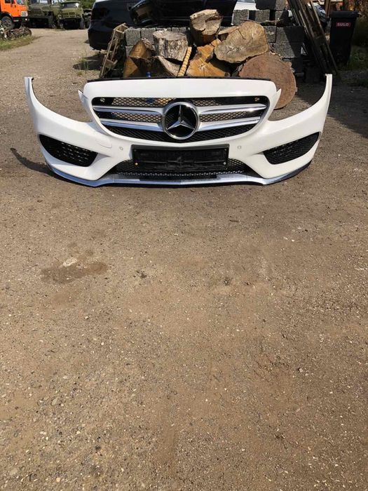 Бампер Mefcedes W205 AMG комплектний в наявності