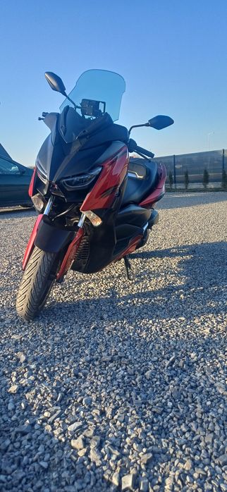 Yamaha X MAX 125