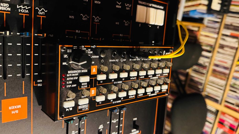 KORG ARP Odyssey + Sequencer KORG SQ-1 – stan fabryczny, nieużywany | Analogowy syntezator duofoniczny