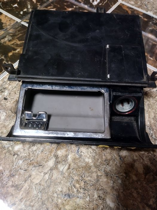 Корпус пепельници (попельнички) AUDI A6 C5