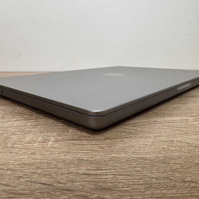 Macbook Pro 16" 2021 M1 Max / 32Gb DDR5 / SSD 512Gb (код: M1269)