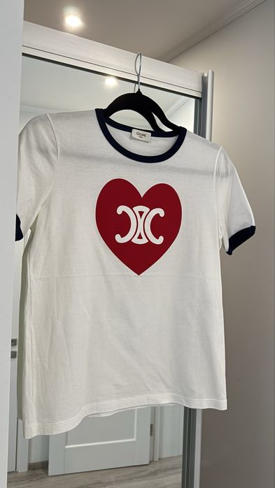 Футболка Celine , розмір M , вдягнута один раз