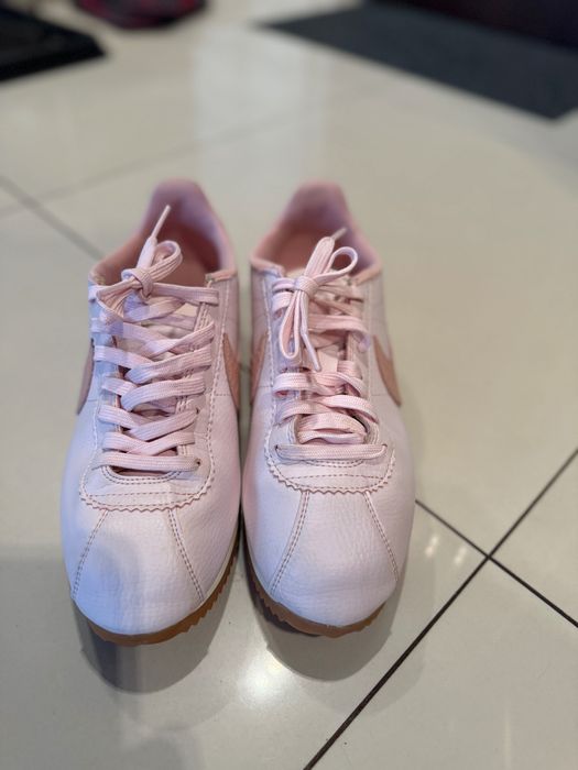 Unikatowe NIKE Cortez